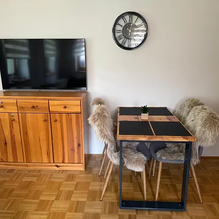 Apartma Apartment *